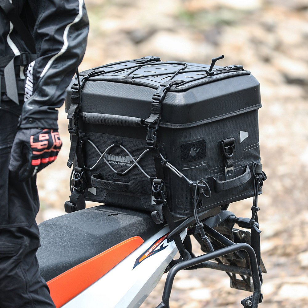 犀牛堡垒系列硬壳全防水快拆大容量摩托车尾包相机包头盔包摩旅包