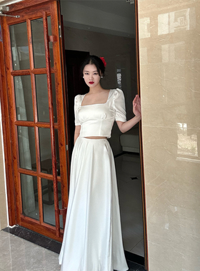 度假风白色气质优雅高腰大摆长裙纯色套装方领泡泡袖上衣衬衫女夏