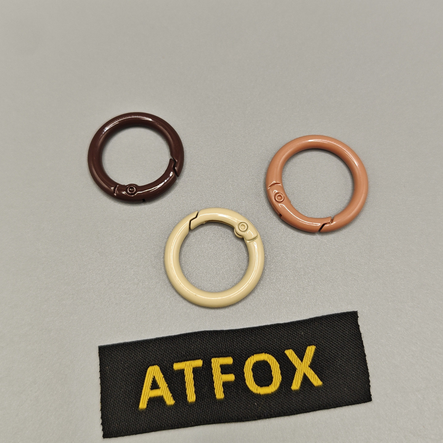 品质ATFOX玩偶挂扣彩色弹圈