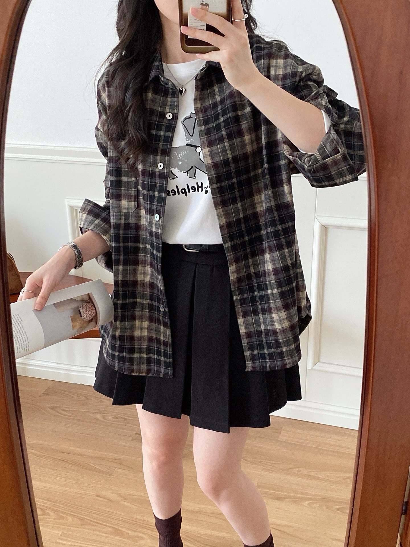 2025秋季新款韩版宽松显瘦翻领长袖格子衬衫女百搭休闲上衣