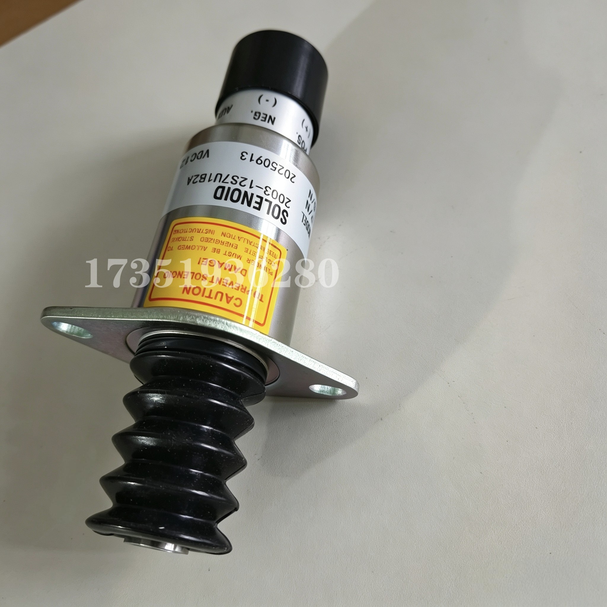 宝马格BM203钢轮压路机油门电磁阀05712910油门调速器SA-4752-12图片