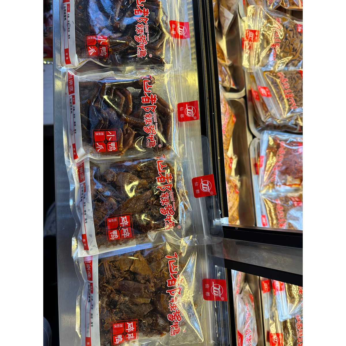 仙都新鲜小包装特辣小鸭爪105g两包．碎碎鸭130g两包图片