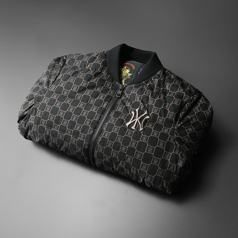 90%白鸭绒新款男士立领羽绒服钱塘6016-F9202P280平铺，男装羽绒服，钱塘6016