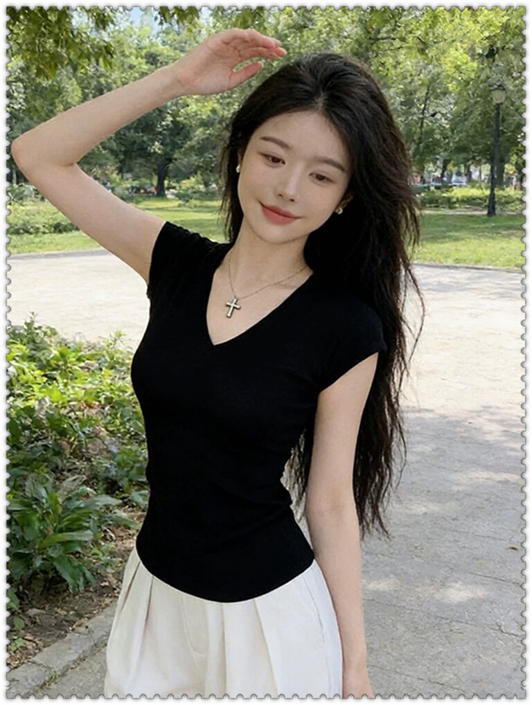 2026新款夏季独特超好看单穿小衫小飞袖上衣正肩v领针织短袖T恤女