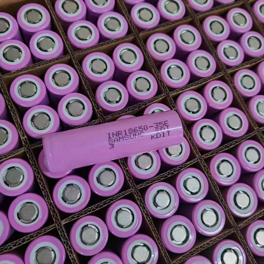 全新正品三星18650锂电池3500mAh平头3.7v动力3C大功率10A放电35E