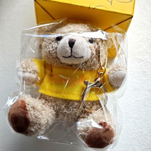 欧舒丹专柜赠品城市限定小熊挂件钥匙扣包挂金属礼盒按摩梳化妆包