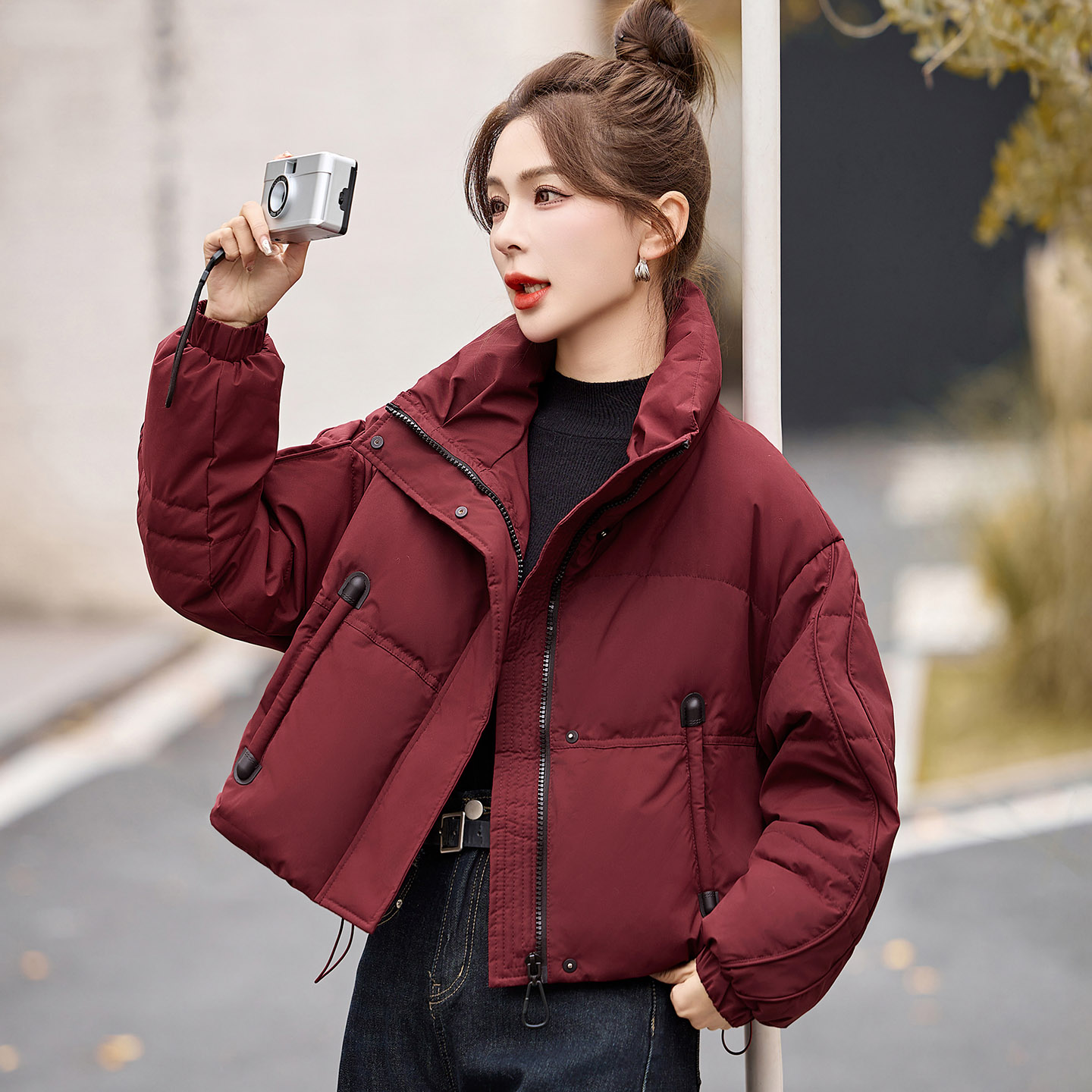 红色短款羽绒服女高端