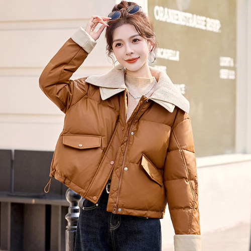 皮面羽绒服女短款2025冬装新款拼接翻领小个子爆款白鸭绒保暖外套