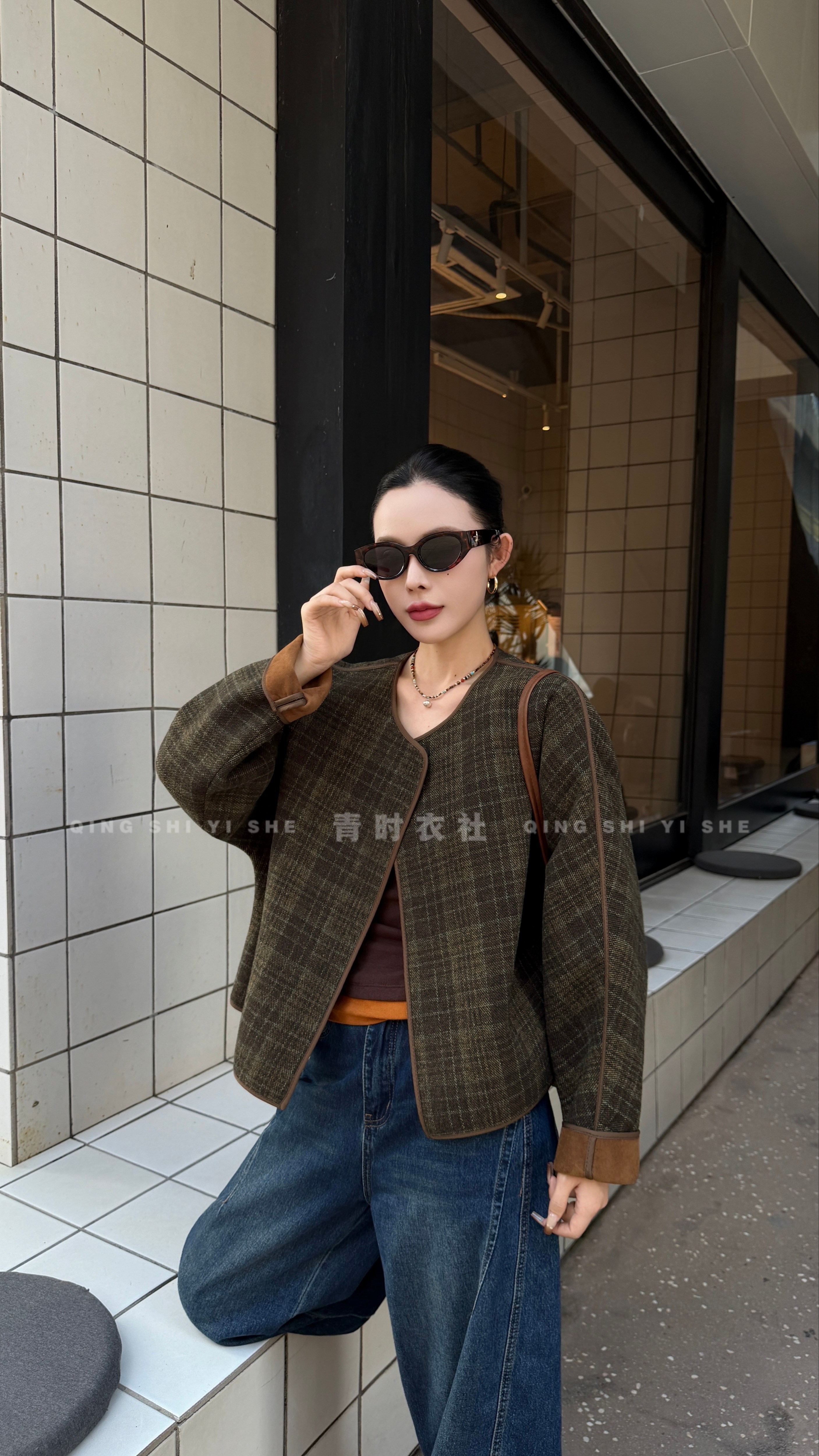 KK66021韩版撞色格子毛呢短外套