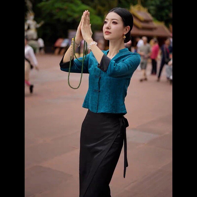 春季新款新中式国风女装气质小香风蓝色盘扣衬衫黑色半身裙套装女