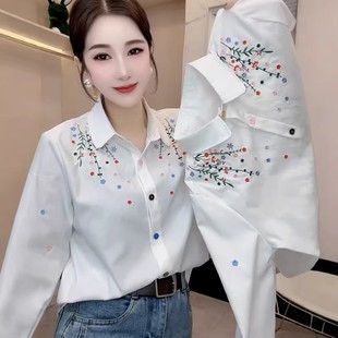 彩色纽扣宽松洋气上衣 女2026新款 欧货重工刺绣花朵polo领长袖 衬衫