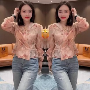 复古花朵小衫 V领上衣女2026年知性温柔高级感法式 国风设计款 春季