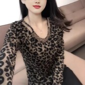 挂脖镂空V领镶钻豹纹网纱修身 欧洲站时髦女 大码 打底衫 2026年春季