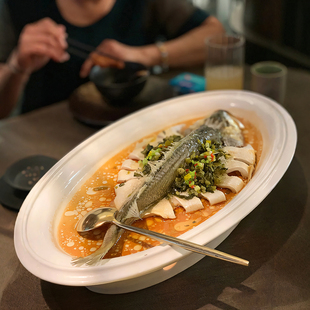 酒店中厨餐具白瓷旦形蜡烛保温鱼盘蒸鱼盘鱼菜会所创意白条长盘子