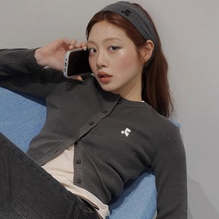 2024春季新款韩国东大门R&R刺绣小标短款纯色收腰长袖针织开衫女