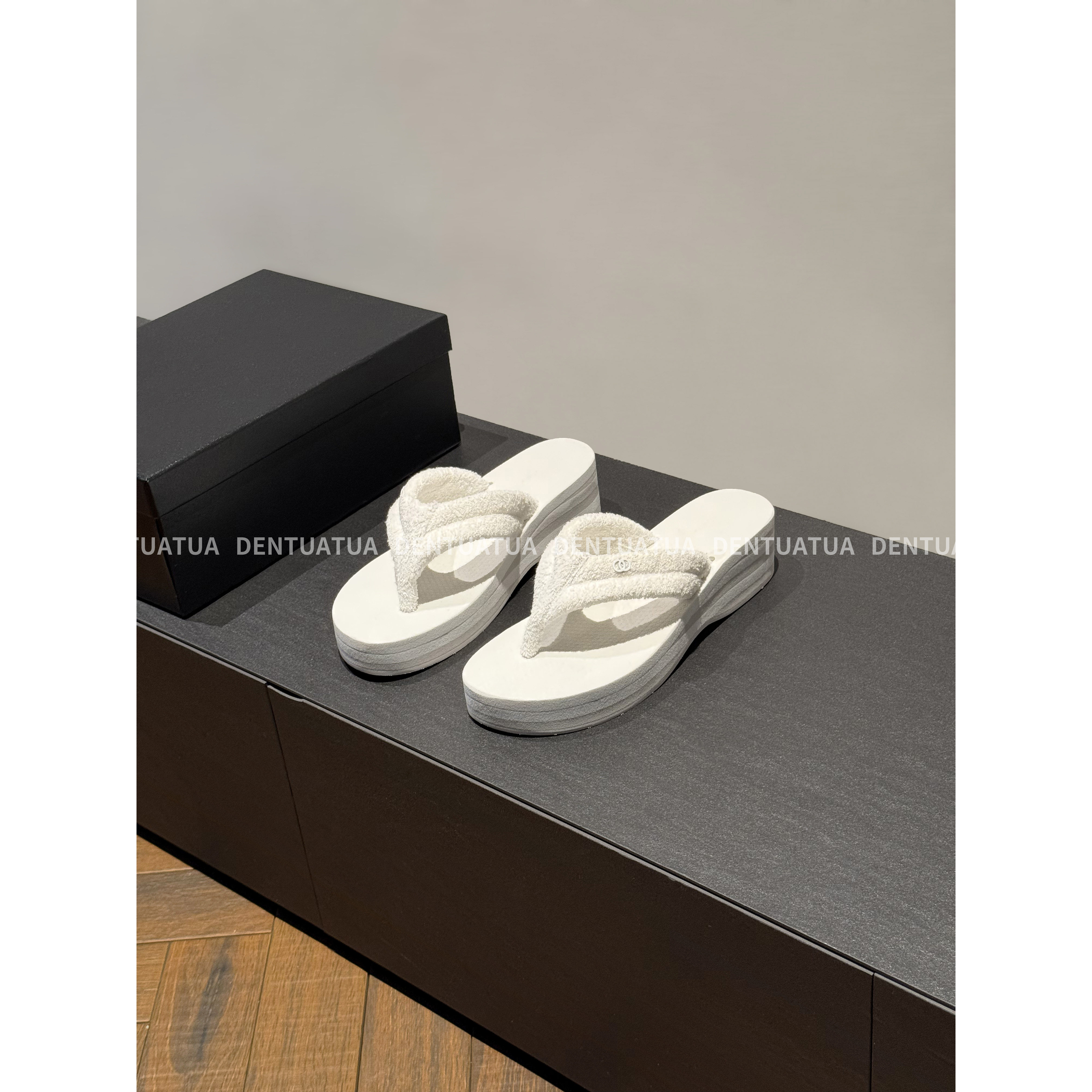 DENTUATUA 妥妥的韩剧女主！25ss  布面厚底坡跟夹趾人字拖鞋女,女鞋,人字拖,淘宝优惠券,粉丝福利购,淘宝优惠卷