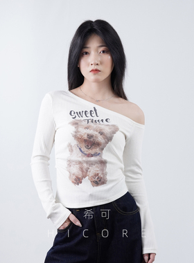 白色小狗印花斜肩长袖t恤女新款露肩针织衫收腰显瘦打底衫上衣