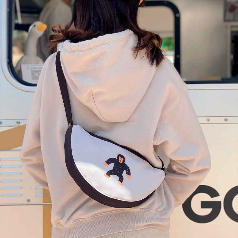 Ndht 2021夏季胸包斜挎包 可爱卡通背包运动包包防水包男士腋下包