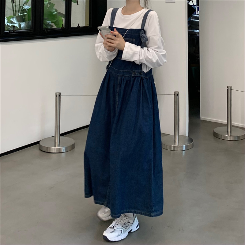 Real shot! Real price! Korean autumn casual versatile large pocket long swing denim strap skirt