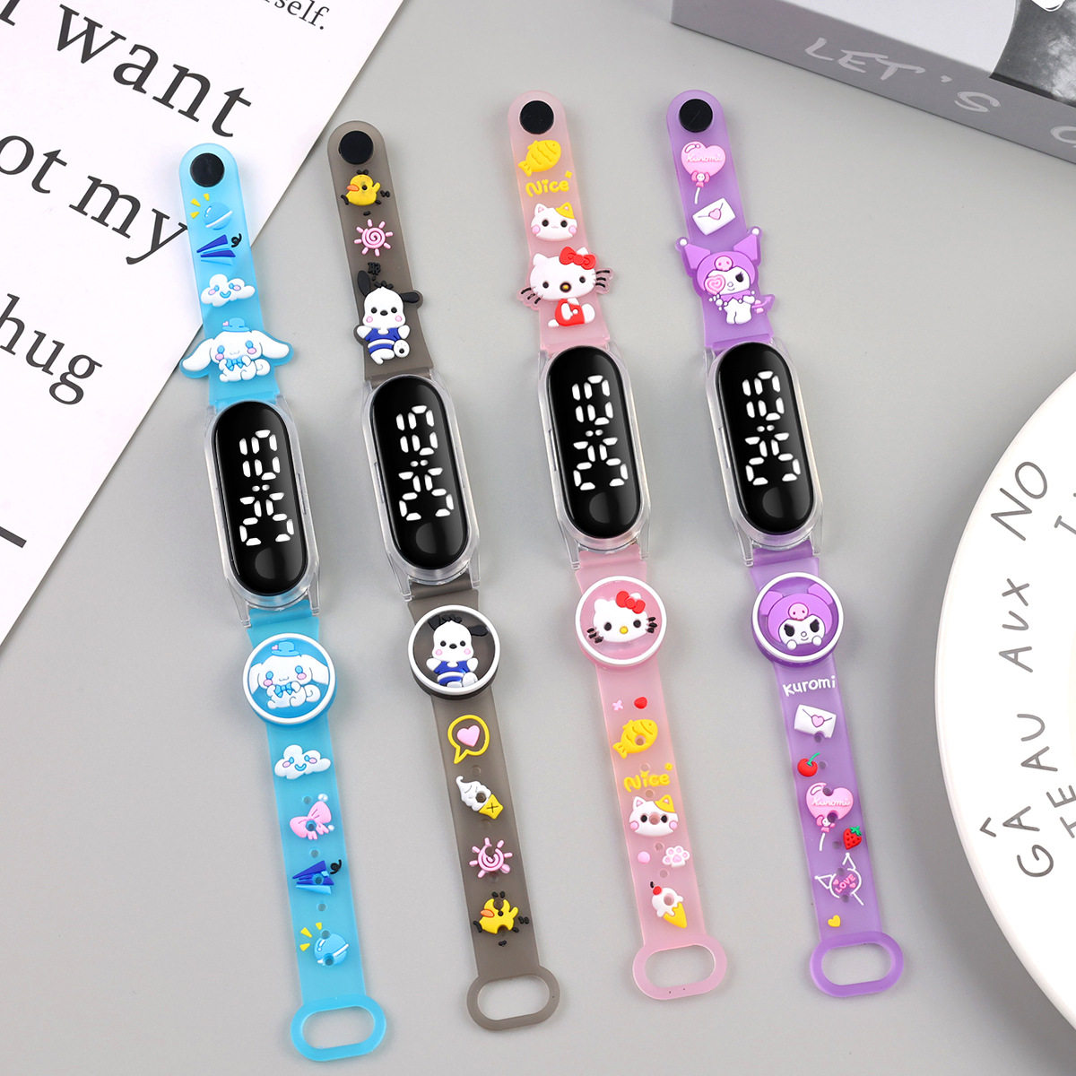 新款卡通可爱库洛米玉桂狗学生电子表简约时尚运动手表女款高颜值