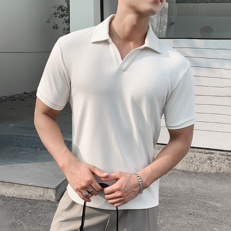 实拍2026夏季新款轻薄垂感透气Polo衫男小众无扣V领设计短袖T恤