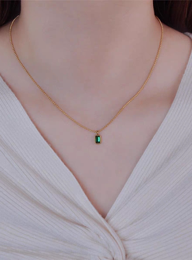 钛钢不掉色INS潮小众轻奢高级感18K金方糖祖母绿精致百搭项链女夏
