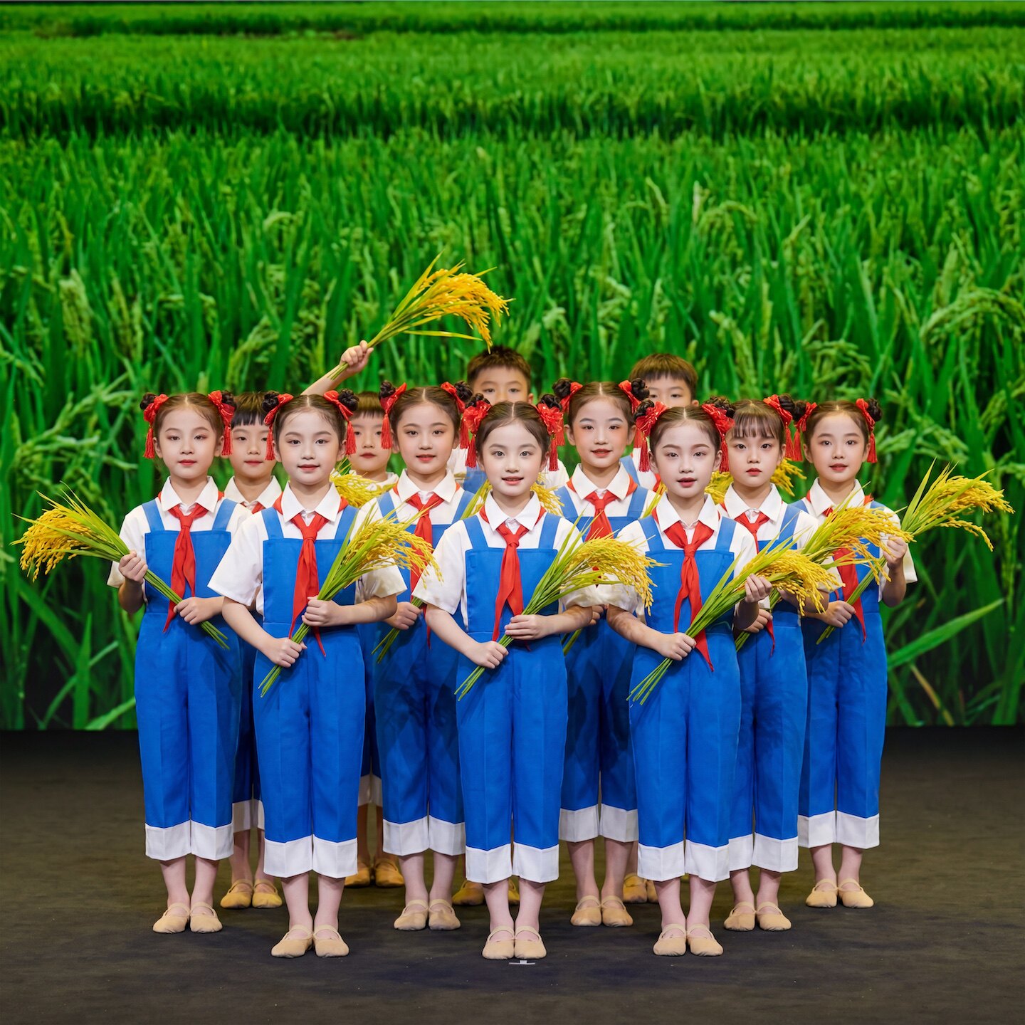 劳动最光荣表演服丰收稻田里的中国梦舞蹈服禾下乘凉梦儿童演出服