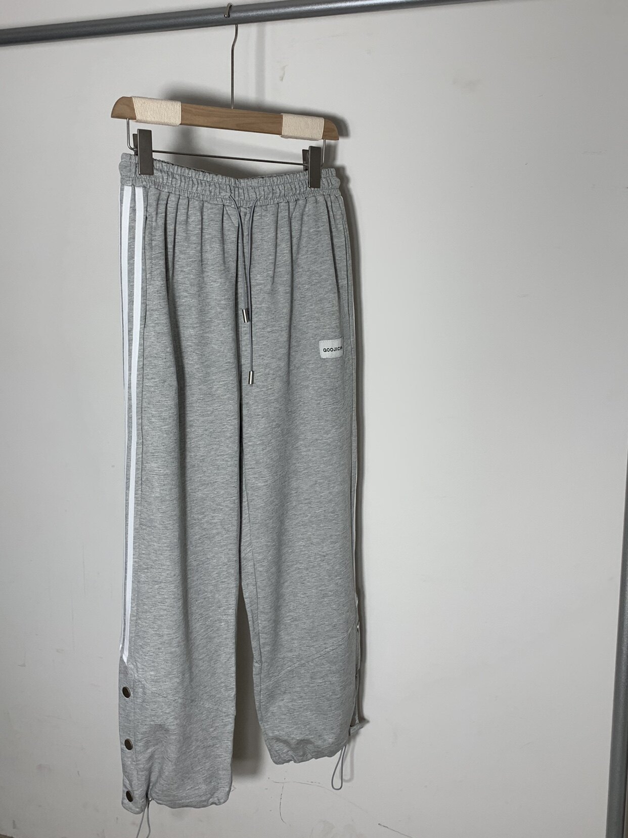春夏新品 松紧抽绳排扣直筒运动休闲裤