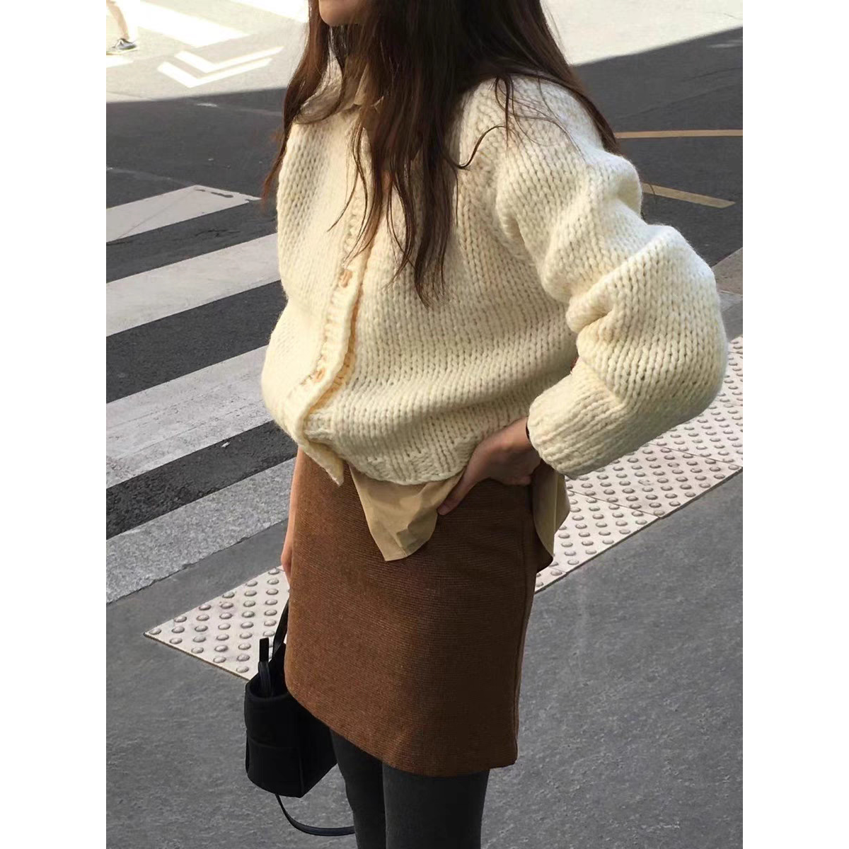 秒发！美拉德焦糖色半身裙2025冬韩国over t*ke复古高腰A字短裙女