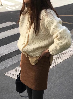 秒发！美拉德焦糖色半身裙2025冬韩国over t*ke复古高腰A字短裙女