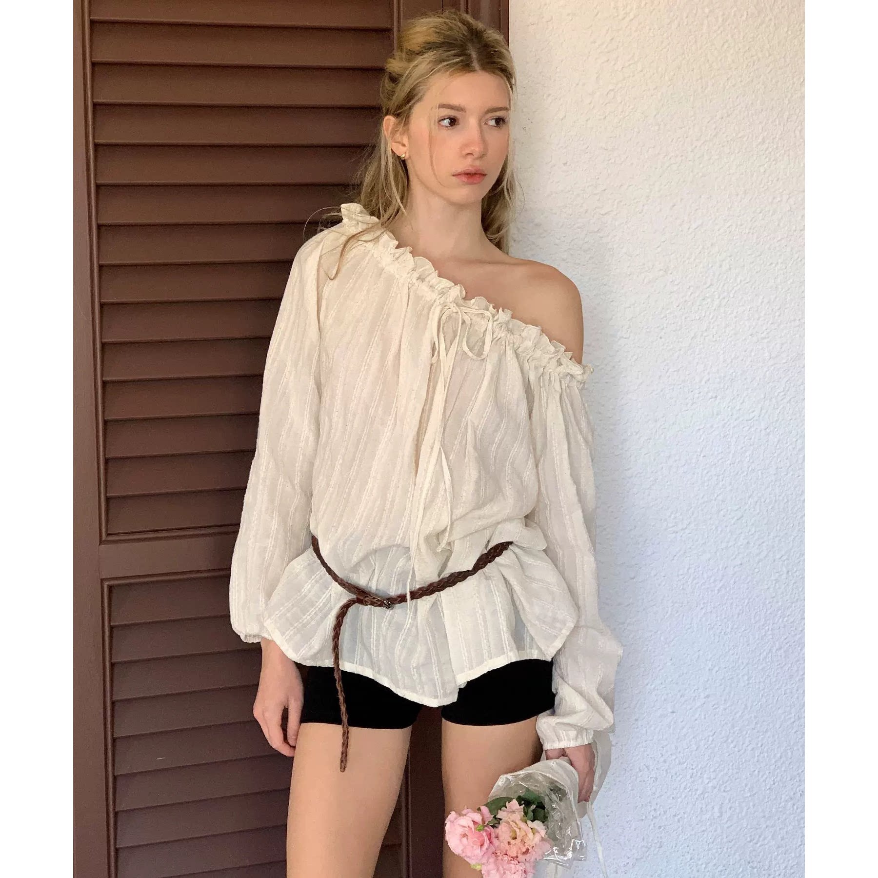 甜美荷叶边衬衫韩国26春新款letterf*ommoon一字肩长袖上衣