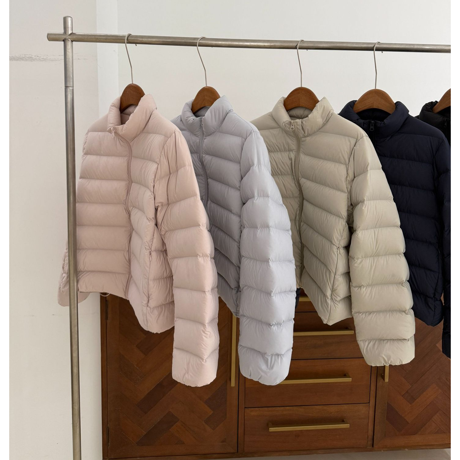 秒发！轻薄款羽绒服25冬韩国宽松纯色立领新国标90鸭绒拉链外套女