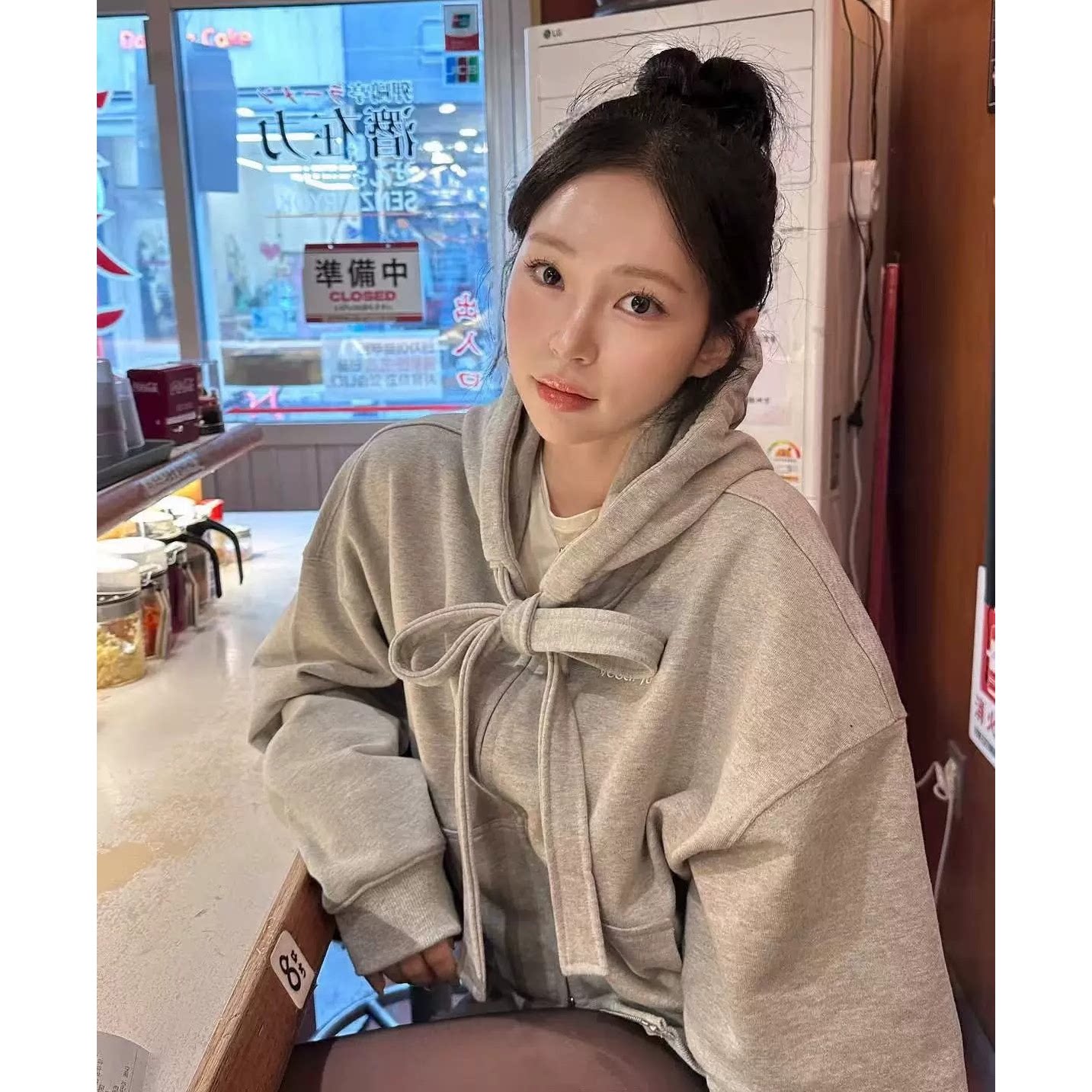 秒发减龄蝴蝶结系带连帽拉链卫衣韩国春vestir*a宽松休闲短外套女