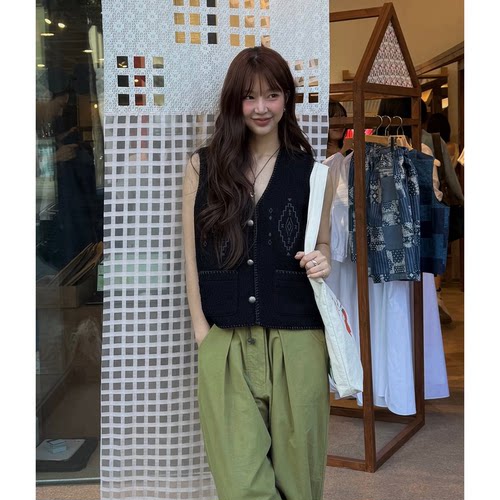 FRI*UR韩国26秋新款款设计师品牌洋气复古刺绣马甲背心女
