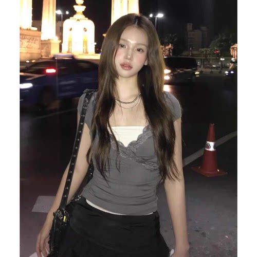 ASA同款SCULPTOR蕾丝拼接T恤女韩系V领抽褶设计辣妹修身短袖上衣