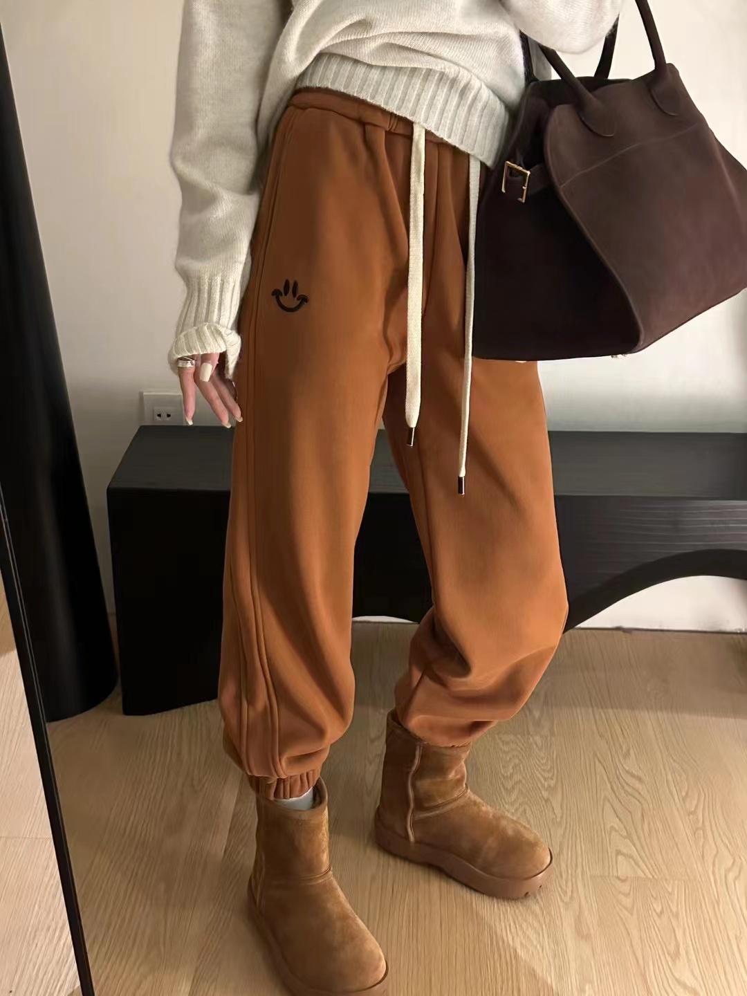 欧货刺绣笑脸加绒加厚宽松卫裤女高腰冬新款束脚小个子运动休闲裤