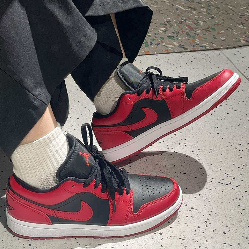 耐克/Nike Air Jordan 1 Low 黑红低帮男款休闲板鞋 553558-606,运动鞋new,板鞋,淘宝优惠券,粉丝福利购,淘宝优惠卷