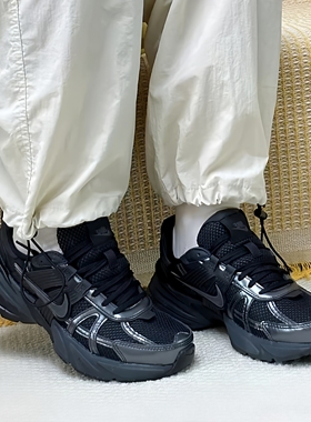 耐克/Nike V2K Run 黑色防滑耐磨低帮男款休闲跑步鞋 HJ4497-001