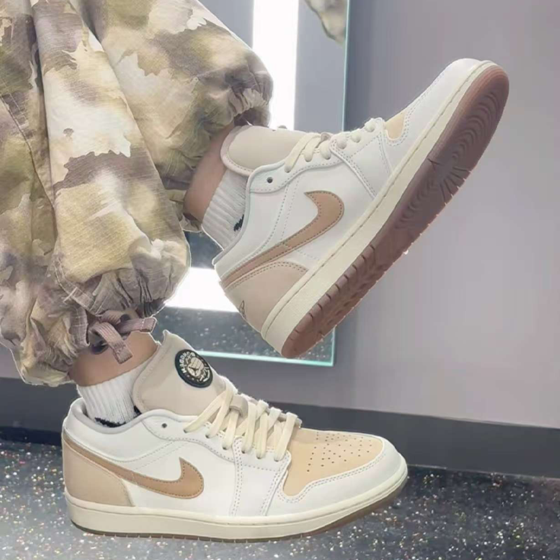 耐克/Nike Jordan Air Jordan 1 Low 男款复古休闲板鞋IB8855-121,运动鞋new,板鞋,淘宝优惠券,粉丝福利购,淘宝优惠卷