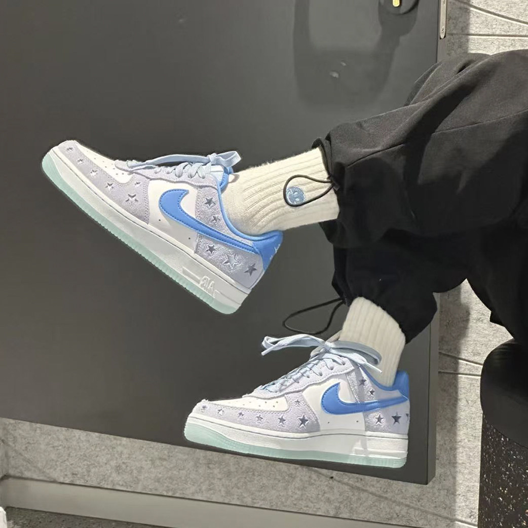 耐克/Nike Air Force 1 Low 冰蓝色女款舒适低帮板鞋 HQ8051-400,运动鞋new,板鞋,淘宝优惠券,粉丝福利购,淘宝优惠卷