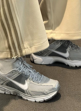 耐克/Nike Zoom Vomero 5复古低帮缓震运动男子休闲鞋 FJ4151-003