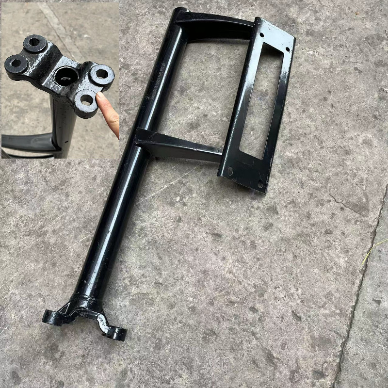 适配福田欧曼挡泥板支架GTL EST 后尾灯支架 新款后轮泥瓦支架
