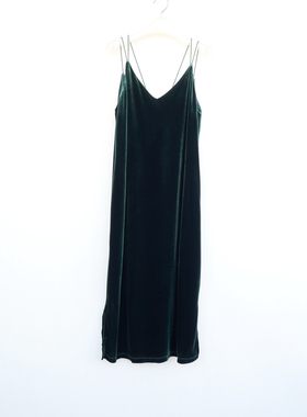 拉系SML专柜正品清仓 女秋冬丝光绒中长过膝外搭吊带裙4A4268绿色