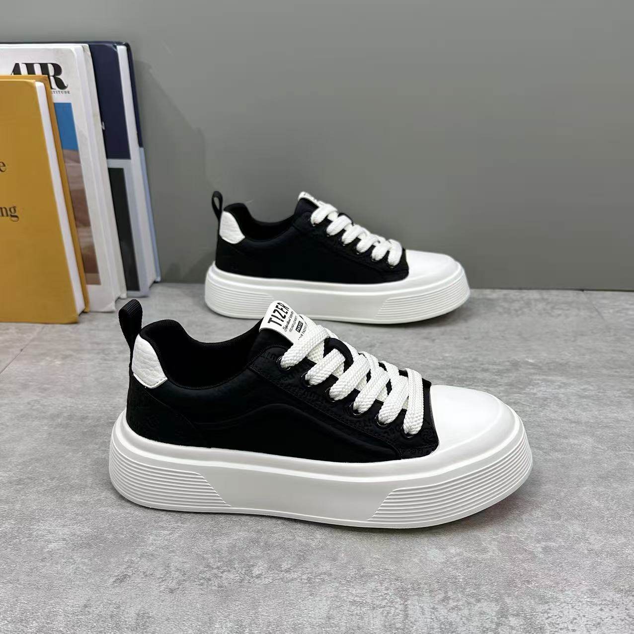 男鞋2026春季新款韩版潮流百搭低帮休闲板鞋男轻便厚底增高小白鞋,流行男鞋,休闲板鞋,淘宝优惠券,粉丝福利购,淘宝优惠卷