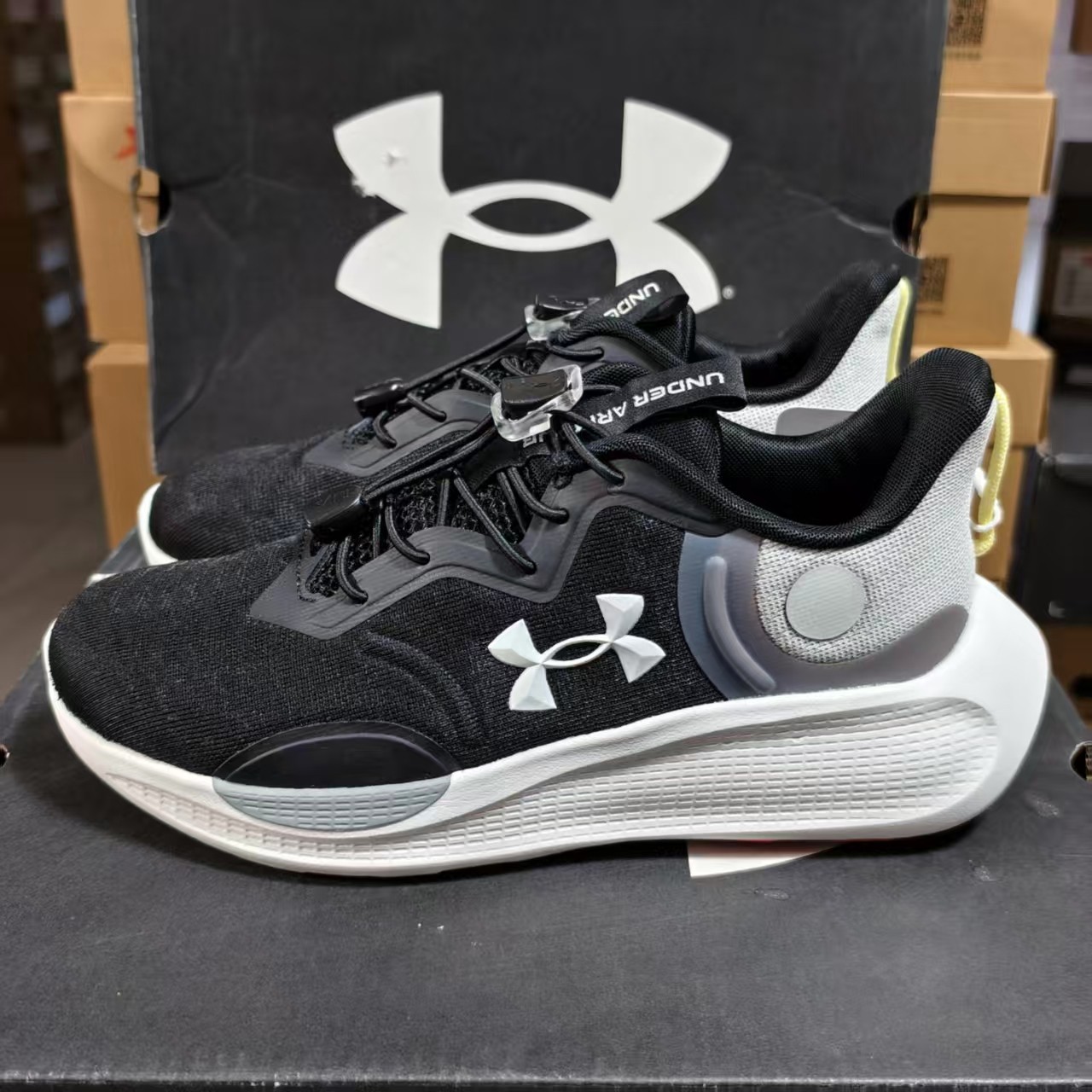 安德玛儿童男女童春秋季跑步鞋网面透气舒适轻便运动鞋 断码处理