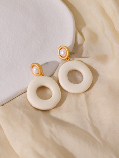 浮漾FLOAT气质奶白色港风圆圈耳环女复古天然珍珠vintage耳夹耳饰