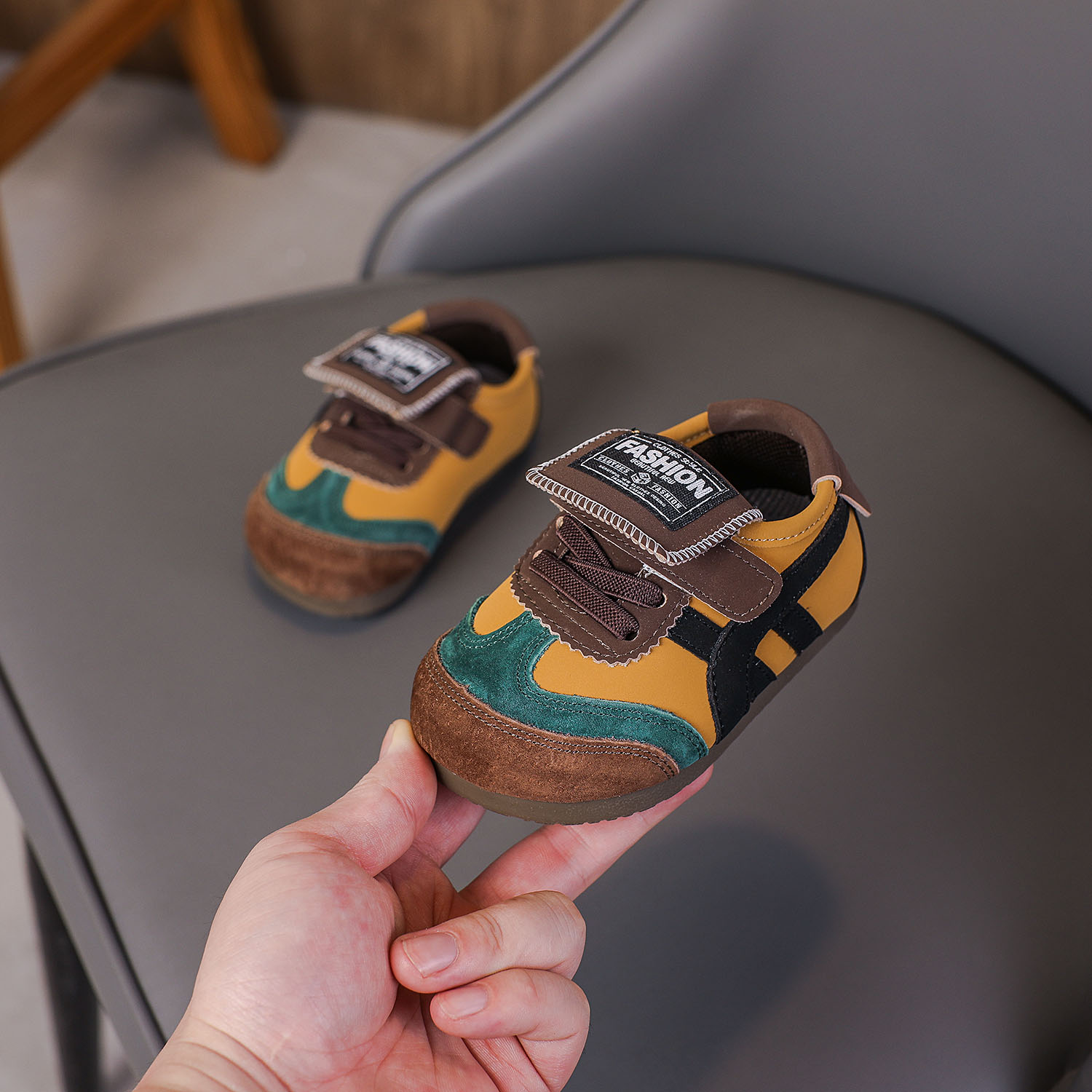 婴儿鞋子小众复古风翻盖德训鞋婴儿运动鞋宝宝学步鞋子男女小童鞋