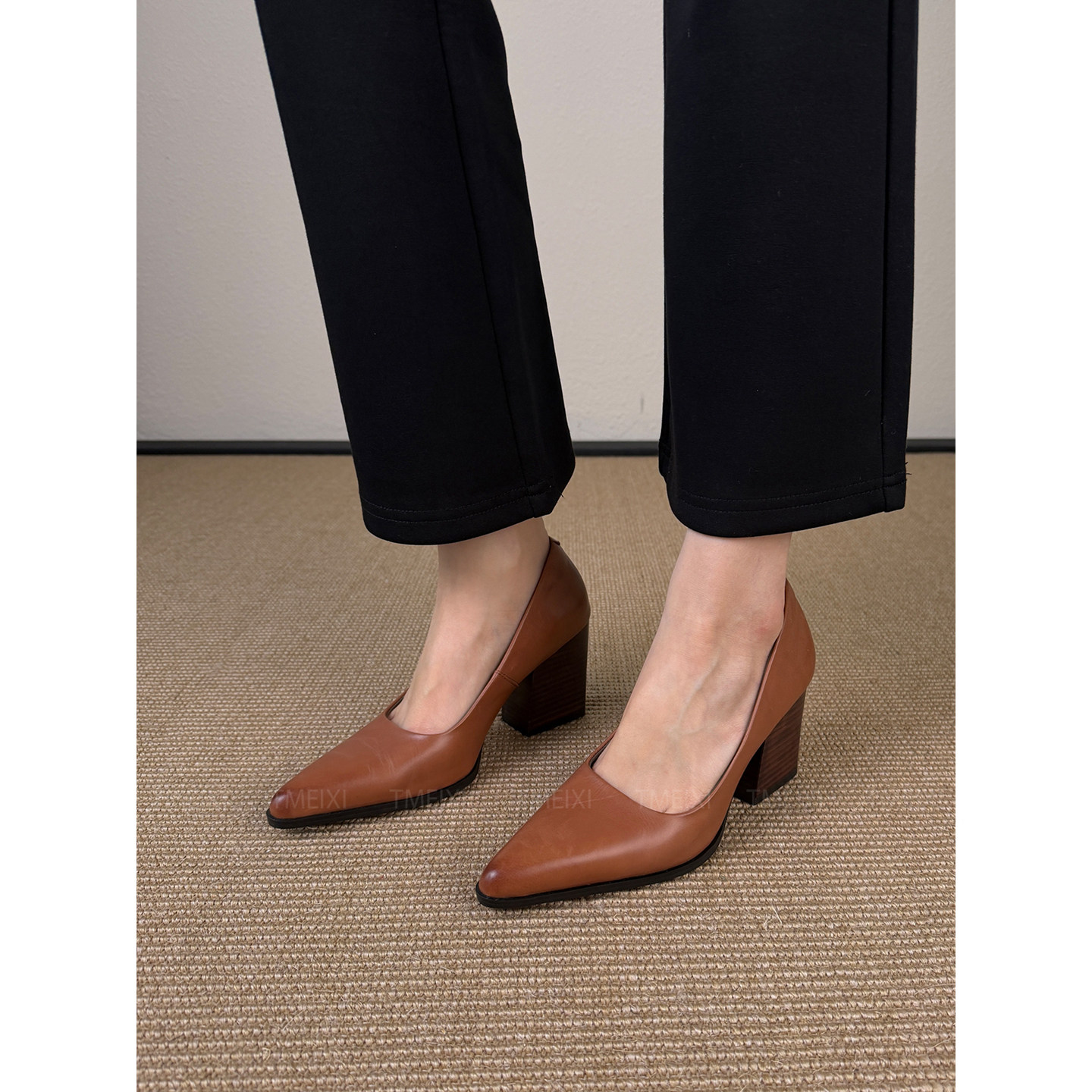 复古2026浅口尖头单鞋女高跟春秋新款小众女鞋一脚蹬粗跟小皮鞋女