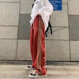 红色