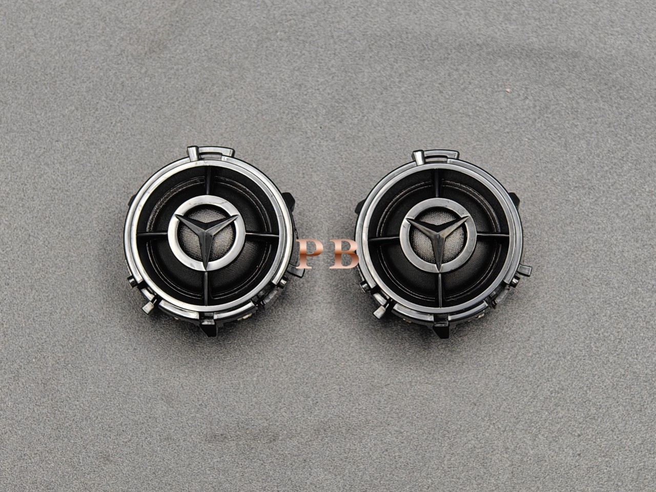 原车柏林之声汽车高音喇叭音响改装高音仔丝膜车载小高音头发烧级